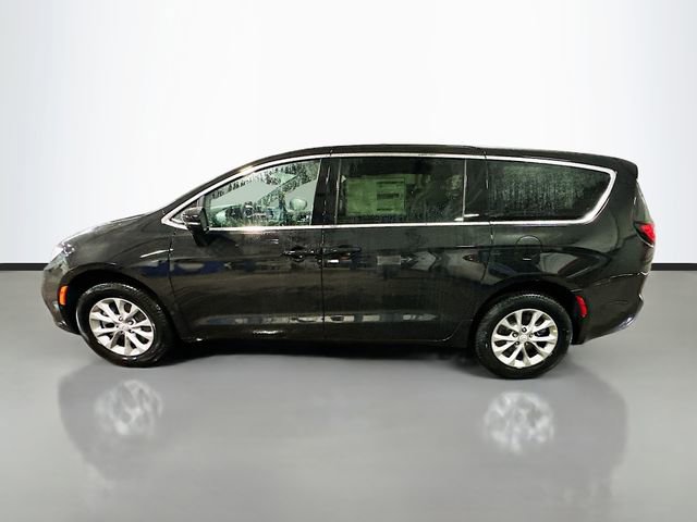 New 2026 Chrysler Pacifica Limited image 9