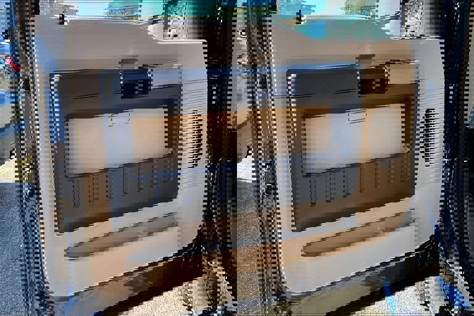 Used 2015 Ford F250 Lariat w/ Lariat Ultimate Package image 22