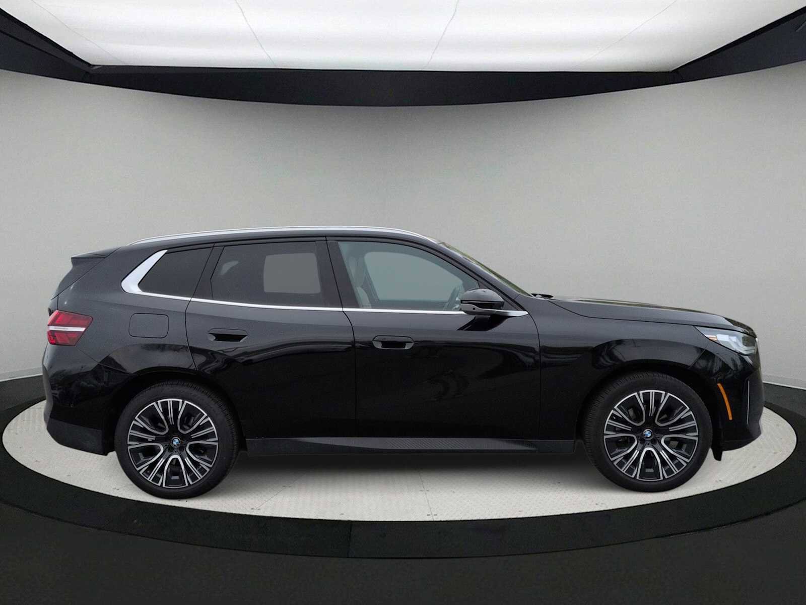 Used 2025 BMW X3 xDrive30i w/ Premium Package AWD/4WD image 9