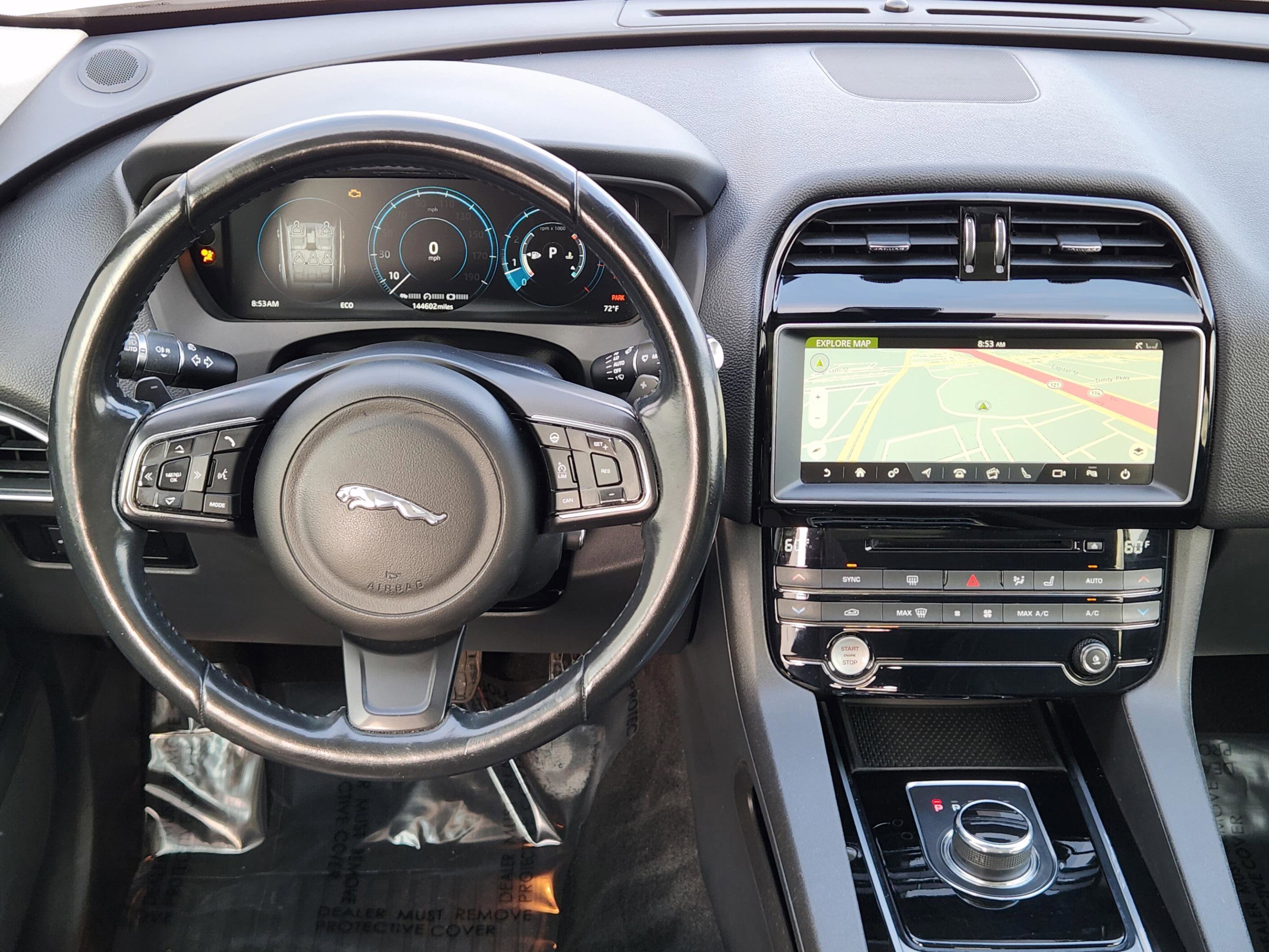 Used 2017 Jaguar F-PACE Prestige image 22