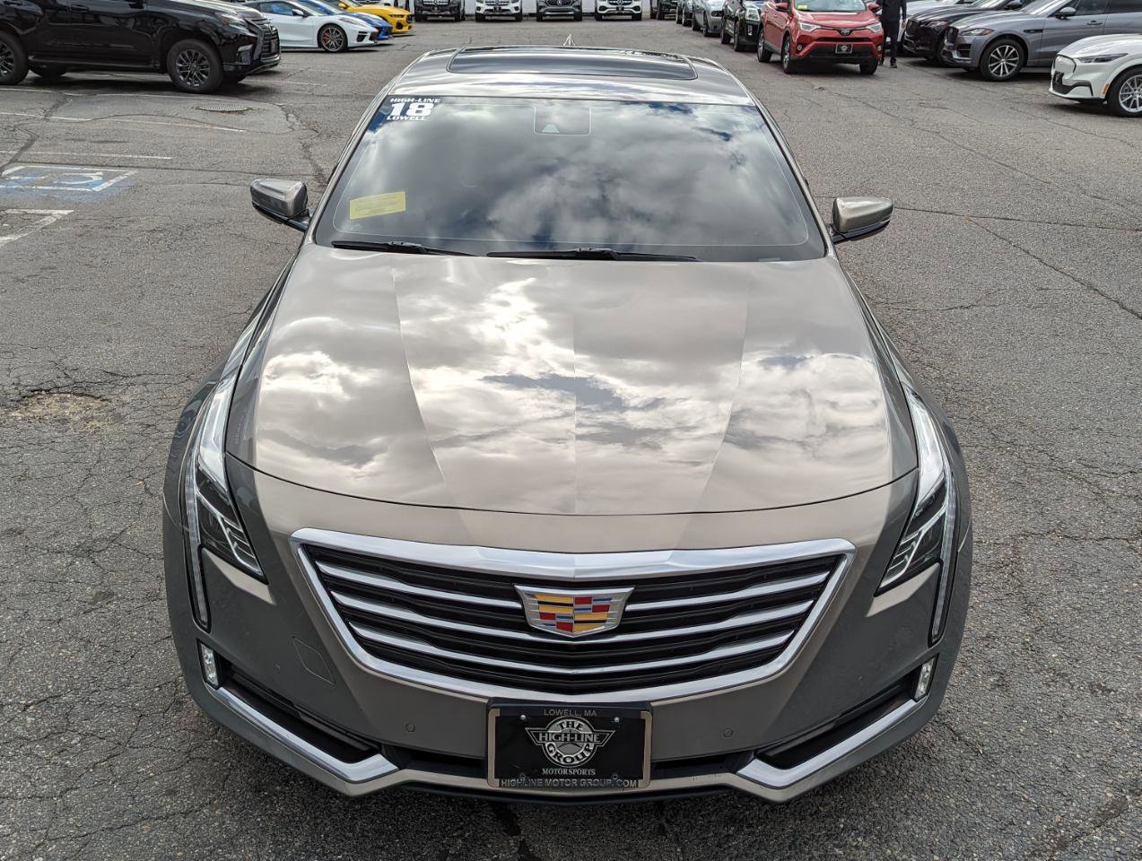 Used 2018 Cadillac CT6 Luxury image 3