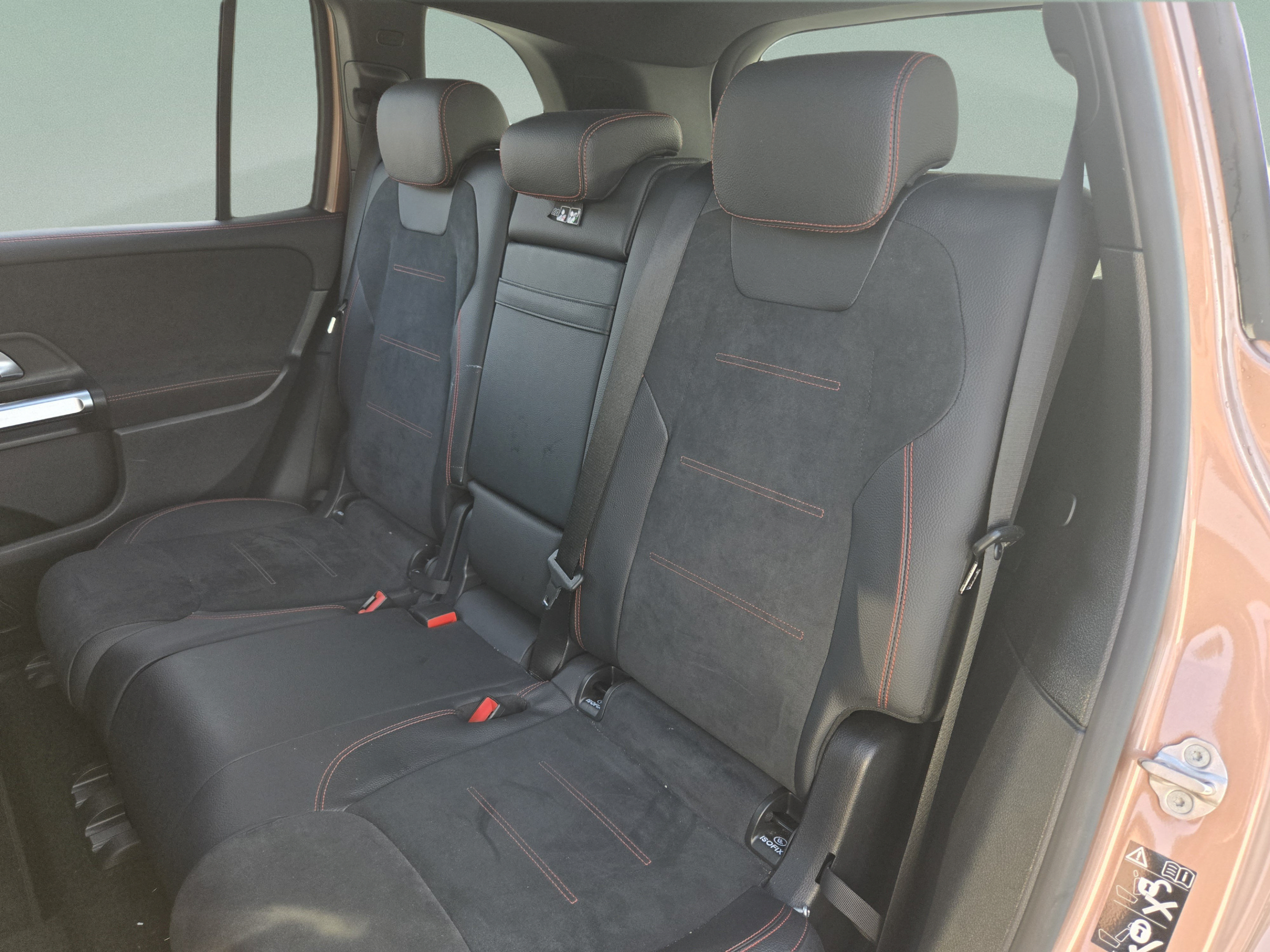 Used 2022 Mercedes-Benz GLB 250 image 23