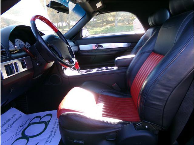 Used 2004 Ford Thunderbird image 14