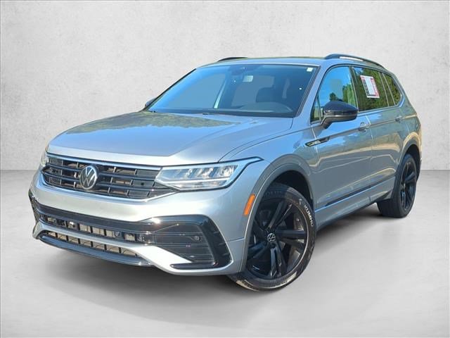 Used 2023 Volkswagen Tiguan SE R-Line
