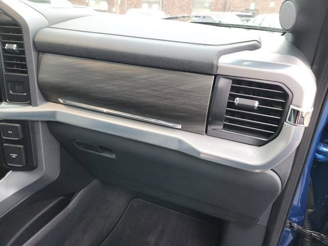 Used 2025 Ford F150 Lariat w/ Equipment Group 501A Mid image 40