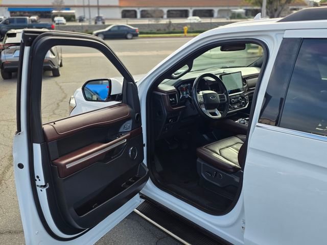 Used 2023 Ford Expedition Max Limited image 46
