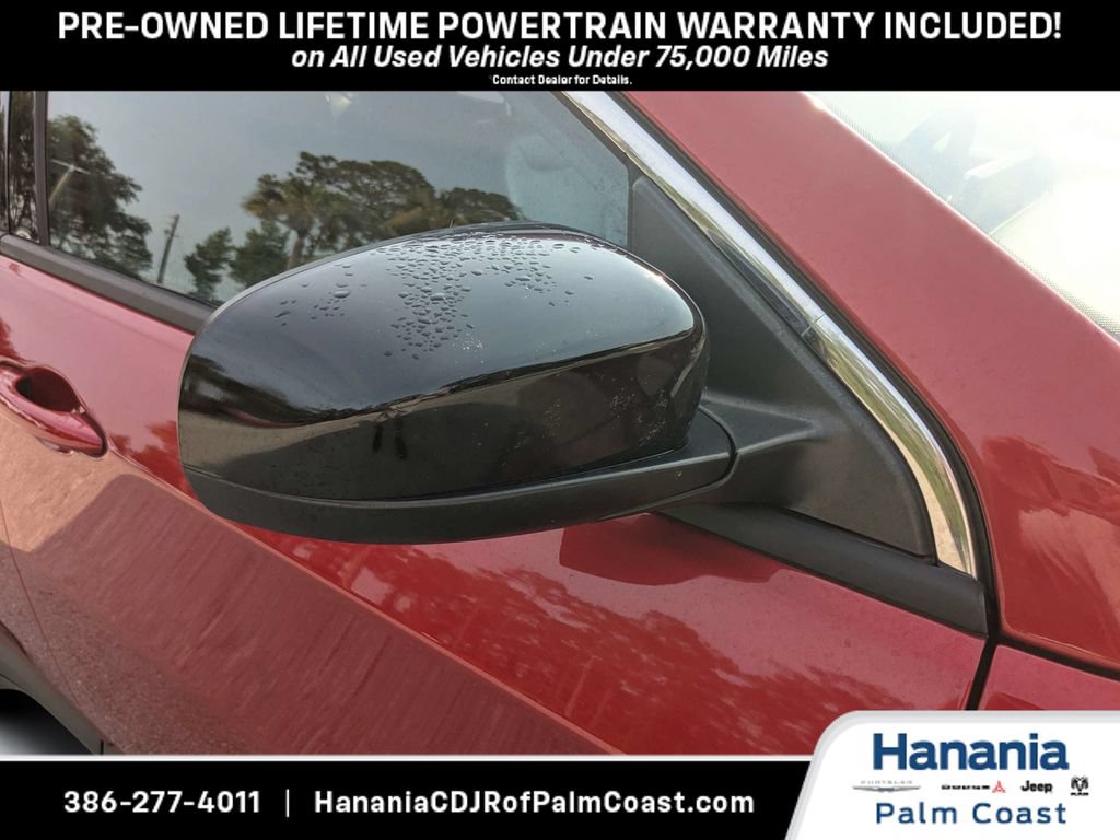 Used 2024 Jeep Compass Latitude w/ Sun and Sound Group AWD/4WD image 11