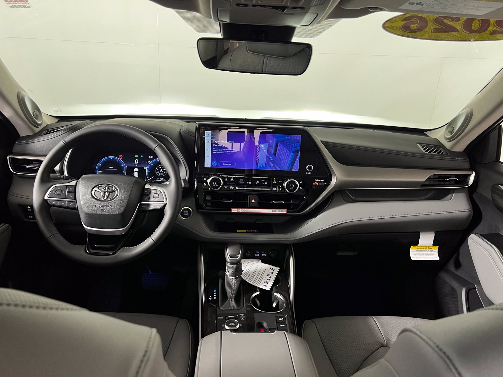 Used 2026 Toyota Highlander Limited AWD/4WD image 27
