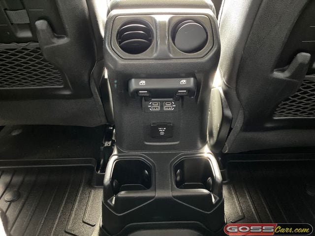 Used 2022 Jeep Gladiator Mojave w/ Cold Weather Group AWD/4WD image 20
