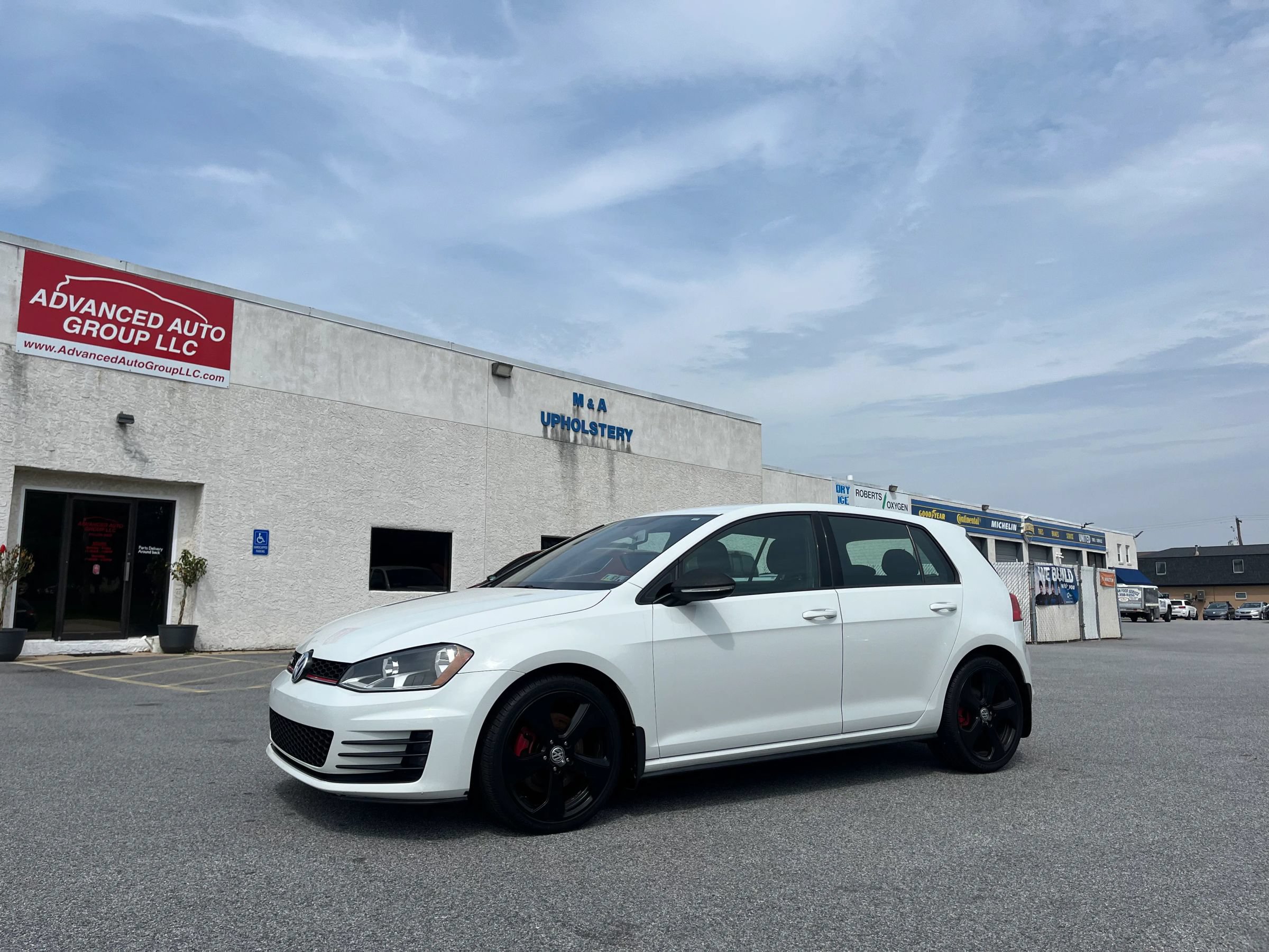 Used 2016 Volkswagen GTI S FWD image 33