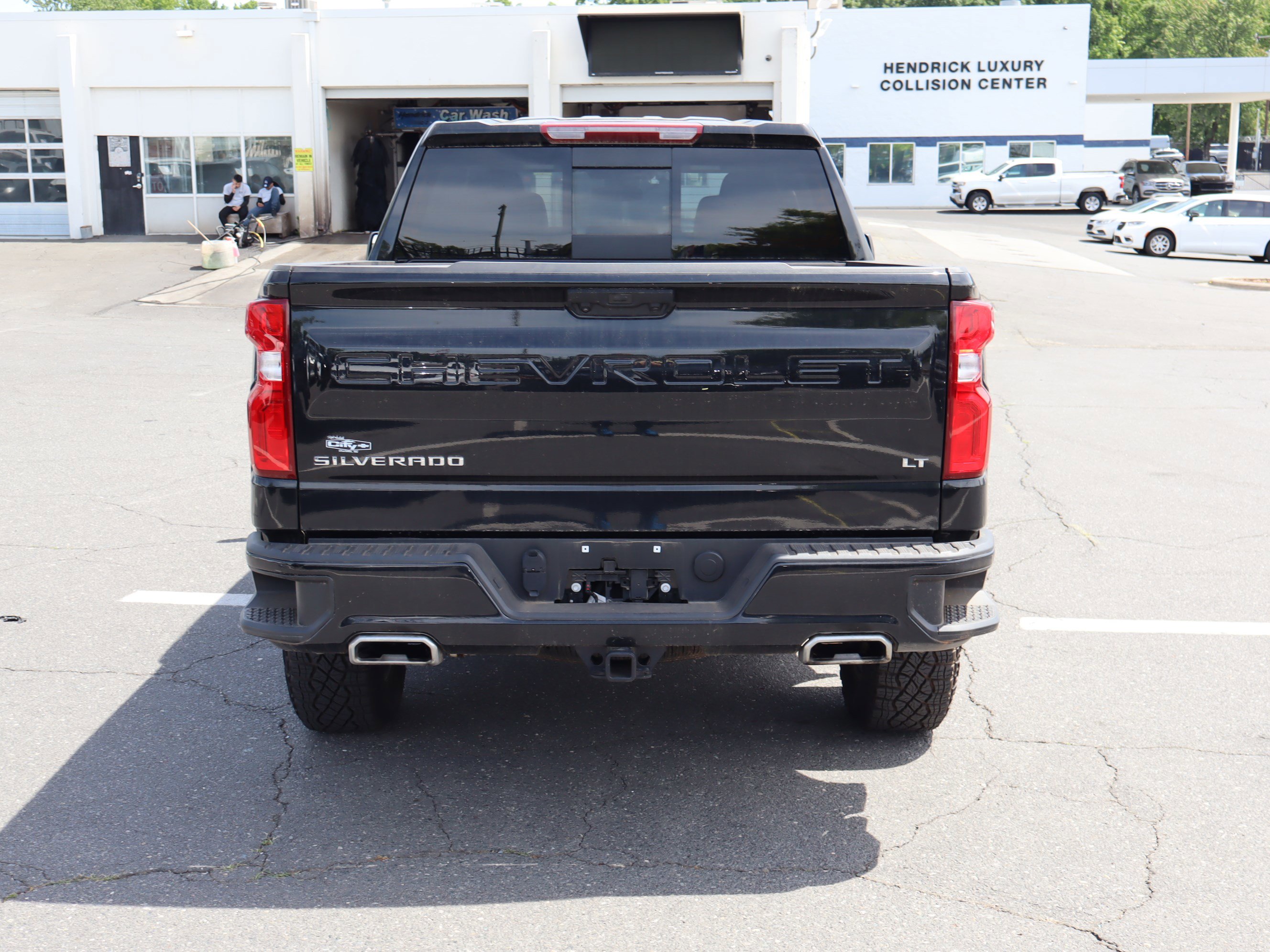 Used 2024 Chevrolet Silverado 1500 LT Trail Boss w/ Convenience Package II AWD/4WD image 9