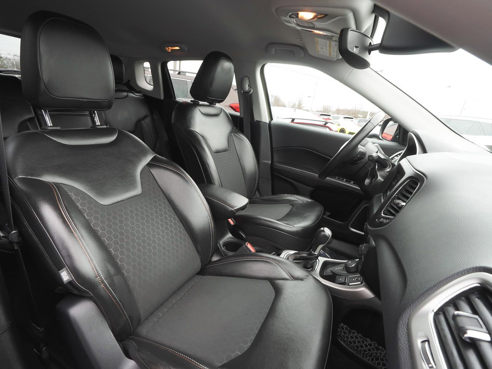 Used 2019 Jeep Compass Latitude w/ Popular Equipment Group image 38