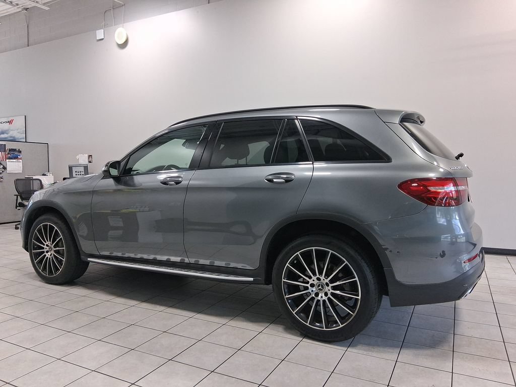 Used 2019 Mercedes-Benz GLC 300 image 5