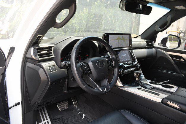 Used 2024 Lexus LX 600 F Sport AWD/4WD image 14