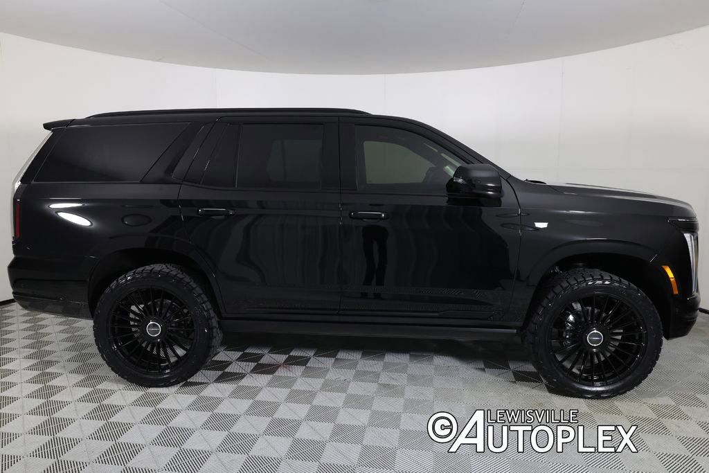 Used 2026 Cadillac Escalade Platinum Sport w/ LPO, ONYX Package AWD/4WD image 4