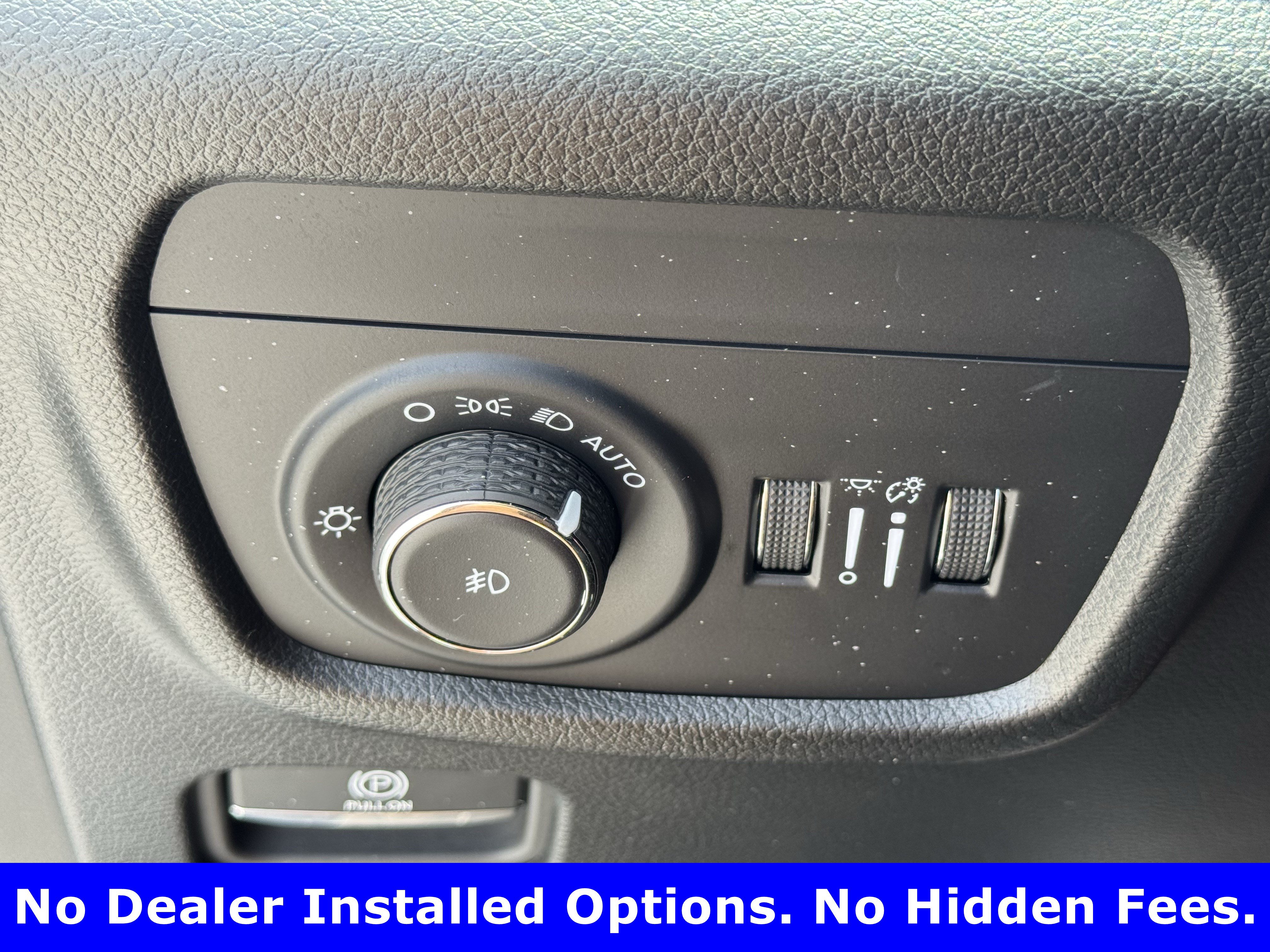 Used 2024 Jeep Grand Cherokee Overland w/ Luxury Tech Group IV AWD/4WD image 22