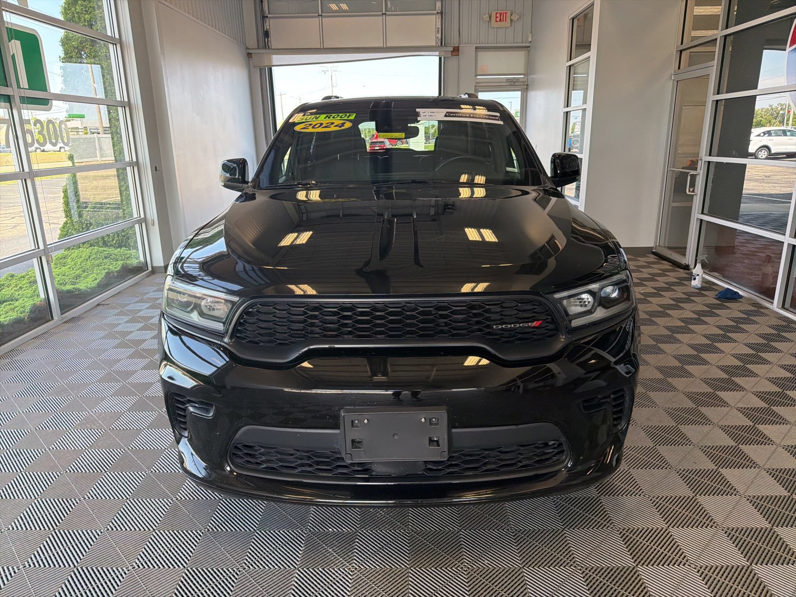 Used 2024 Dodge Durango GT AWD/4WD image 2
