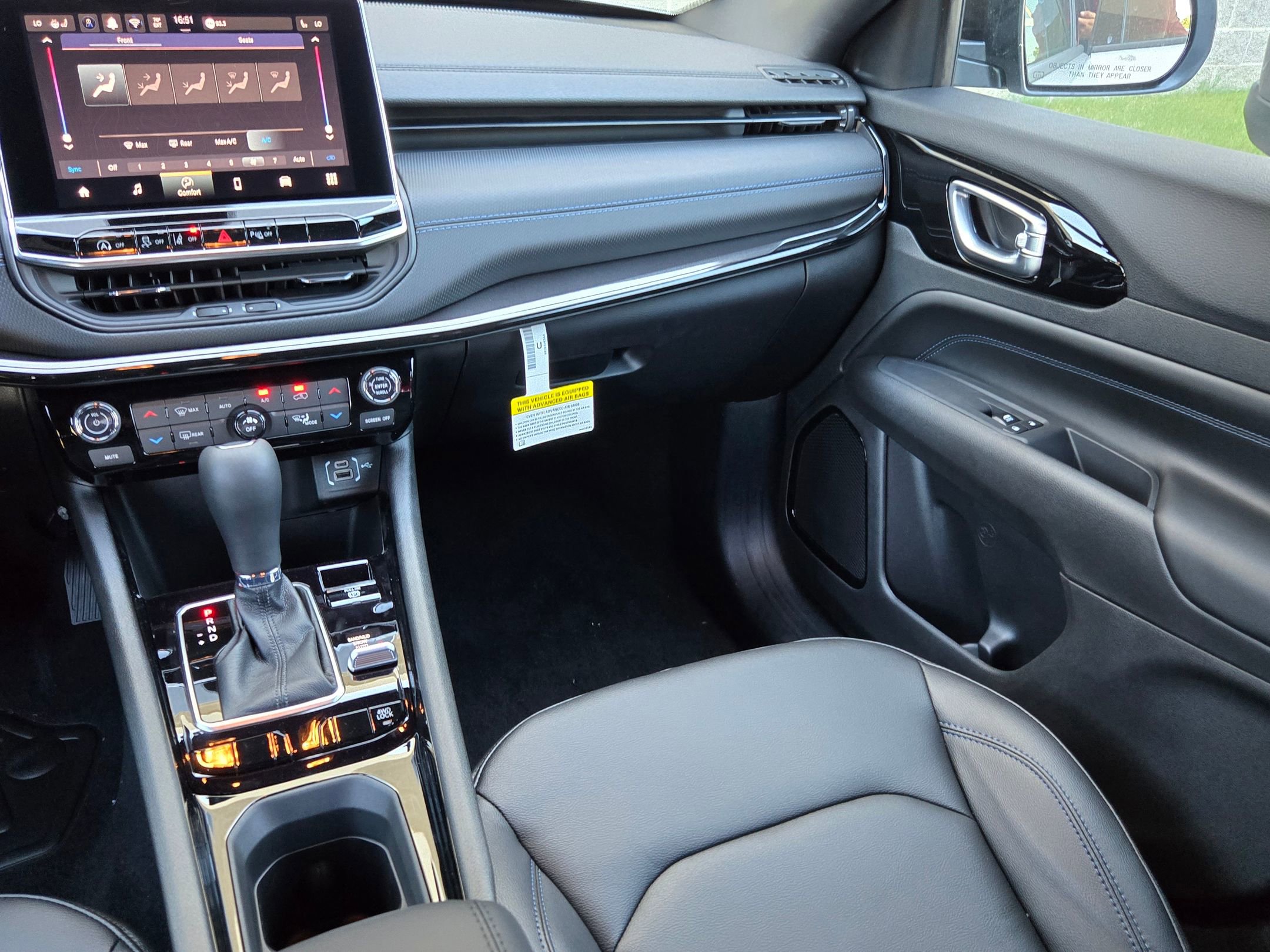 New 2026 Jeep Compass Limited image 11