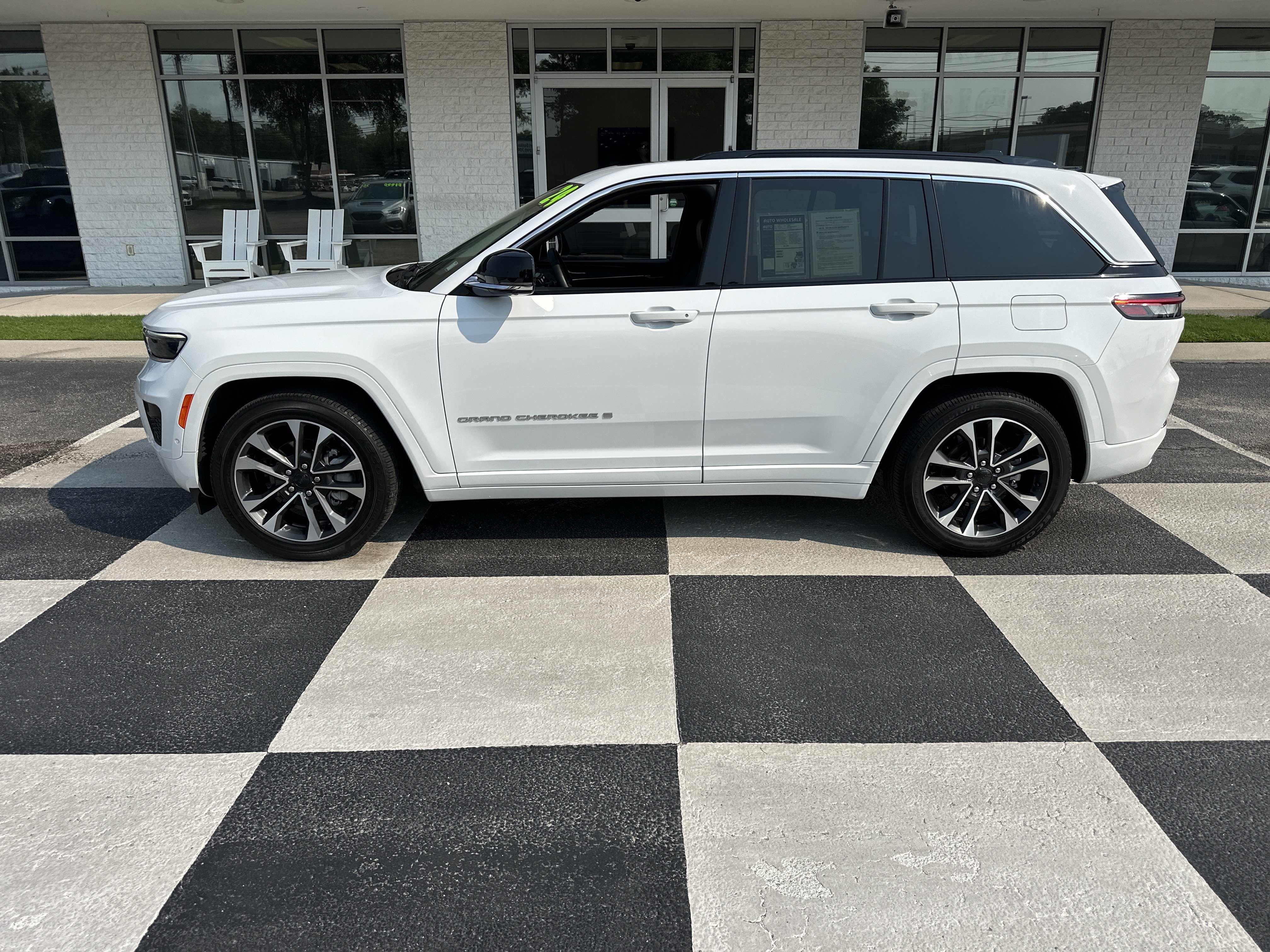 Used 2024 Jeep Grand Cherokee Overland w/ Adv Protech Group III