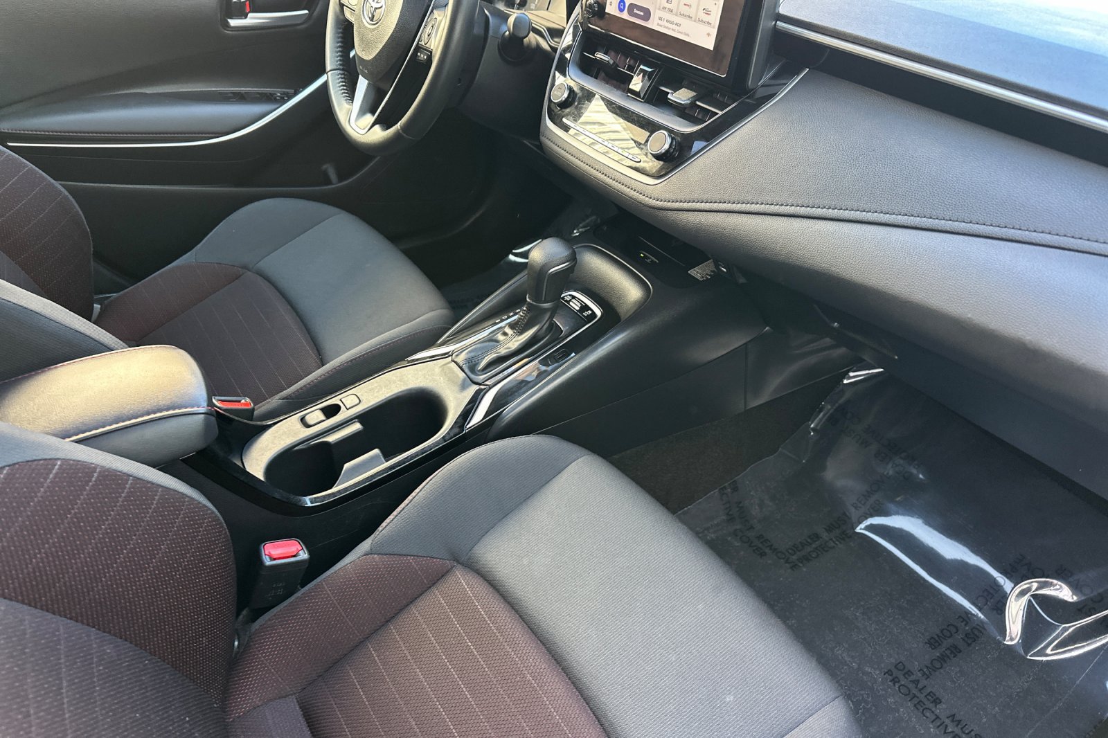 Certified 2024 Toyota Corolla SE w/ SE Premium Package FWD image 8