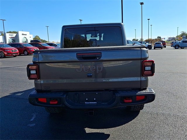 Used 2024 Jeep Gladiator Rubicon image 6