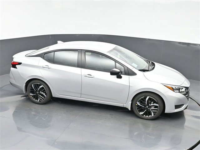 New 2025 Nissan Versa SR w/ Trunk Package image 34