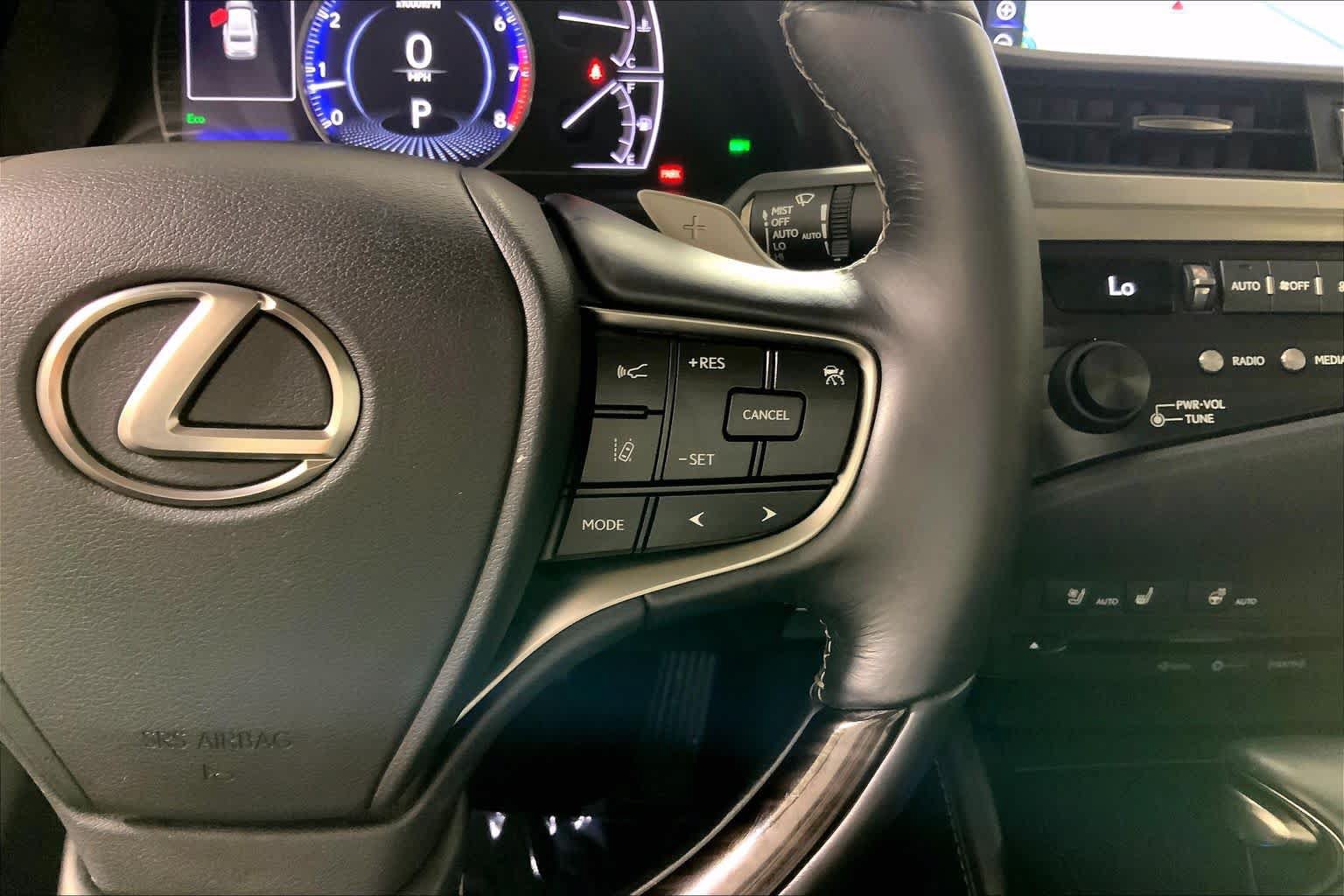 Used 2019 Lexus ES 350 w/ Premium Package FWD image 25