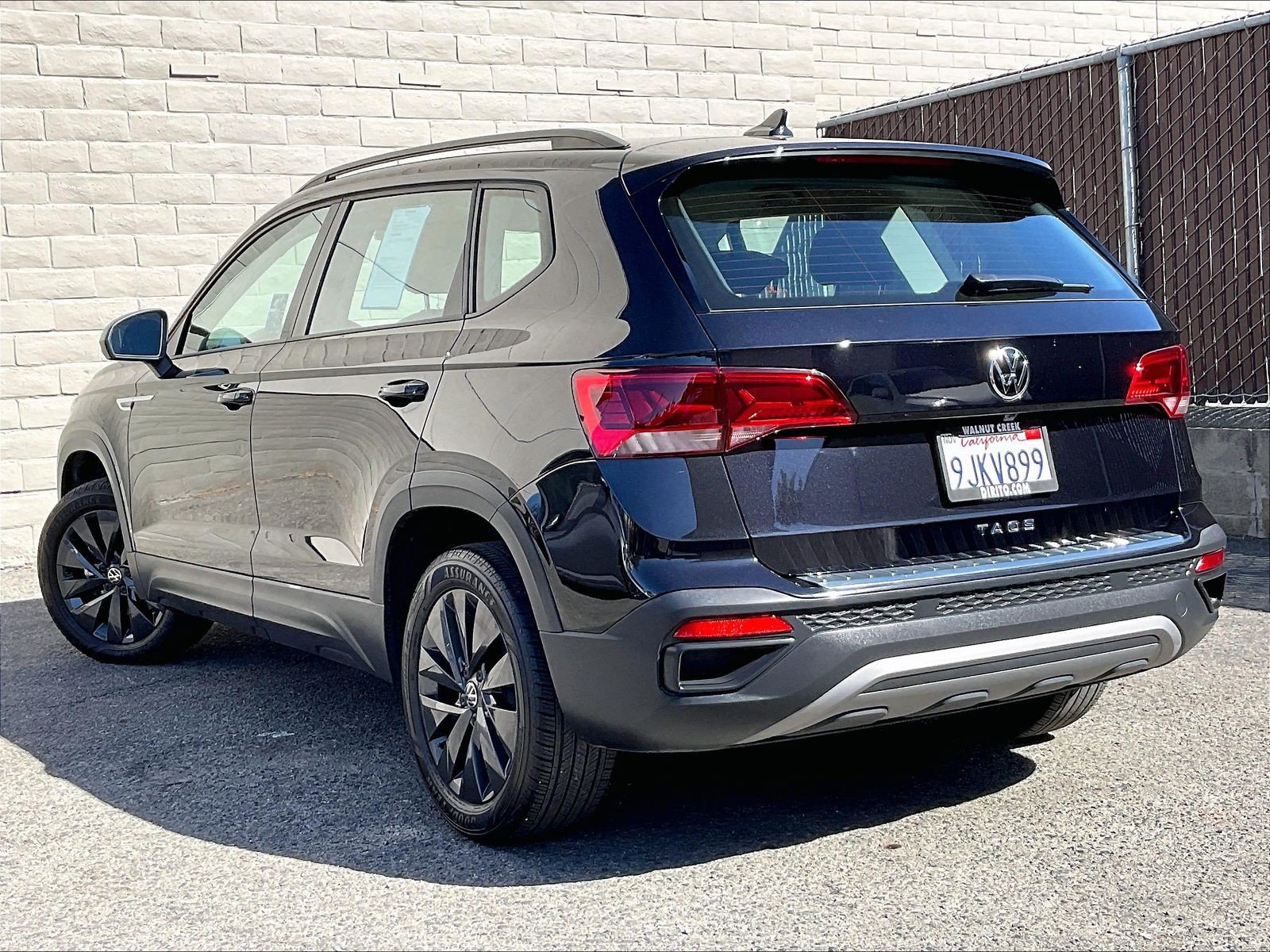 Certified 2023 Volkswagen Taos S FWD image 10