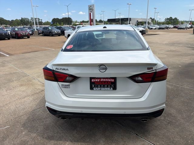 New 2026 Nissan Altima 2.5 SR image 3