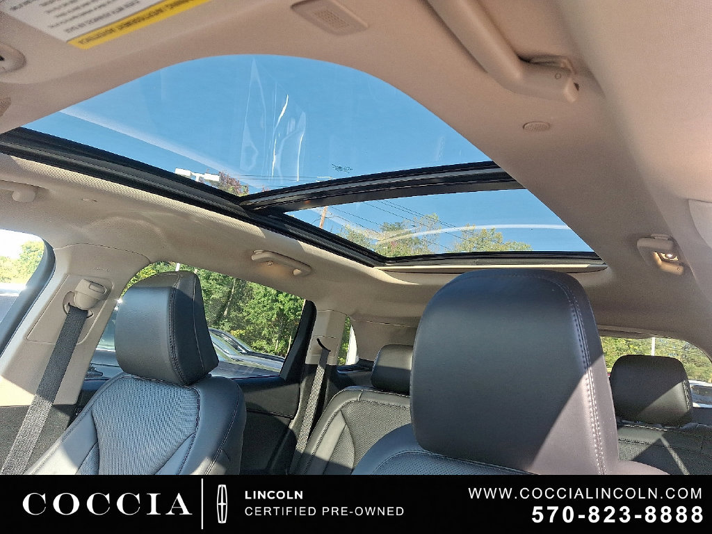 Used 2023 Lincoln Nautilus Reserve AWD/4WD image 14