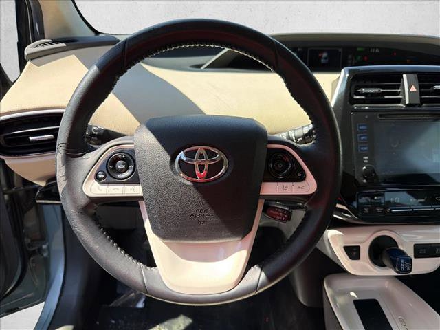 Used 2016 Toyota Prius Three w/ Advanced Technology Package FWD image 15