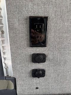 Used 2021 Mercedes-Benz Sprinter 2500 image 47