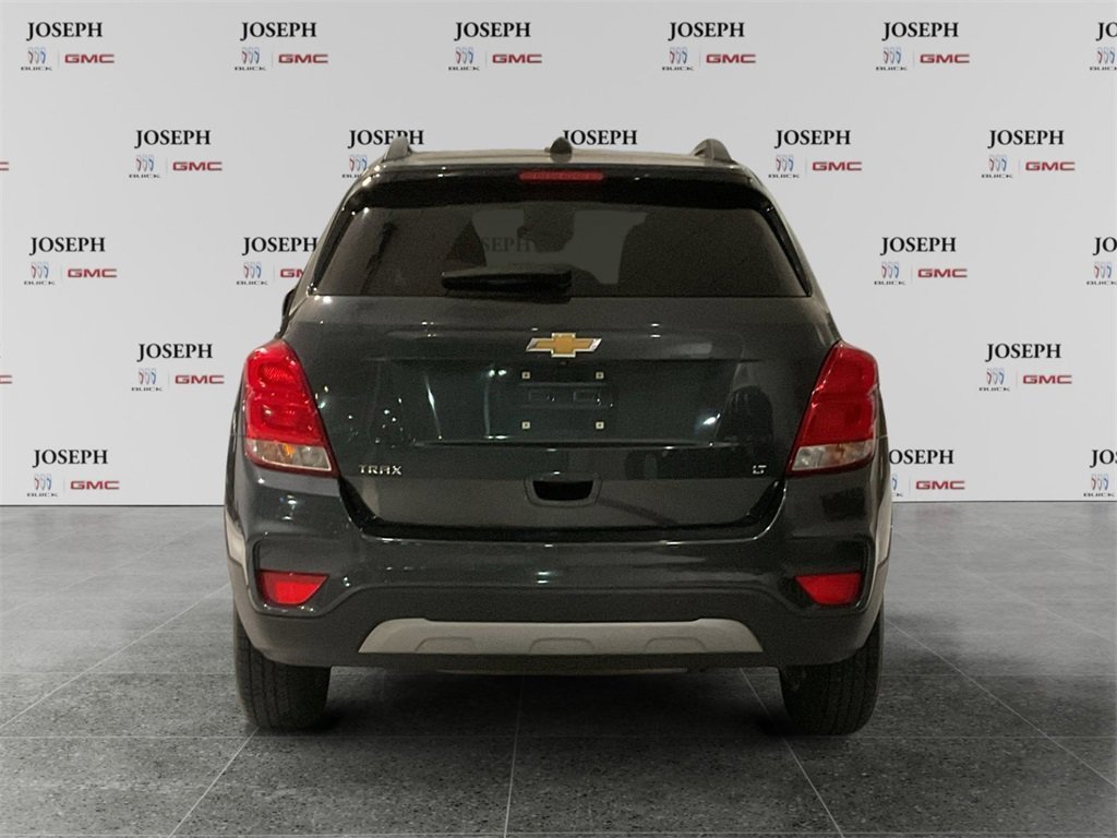 Used 2020 Chevrolet Trax LT w/ LT Convenience Package image 6