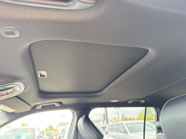 New 2025 Jeep Grand Cherokee L Altitude RWD image 13