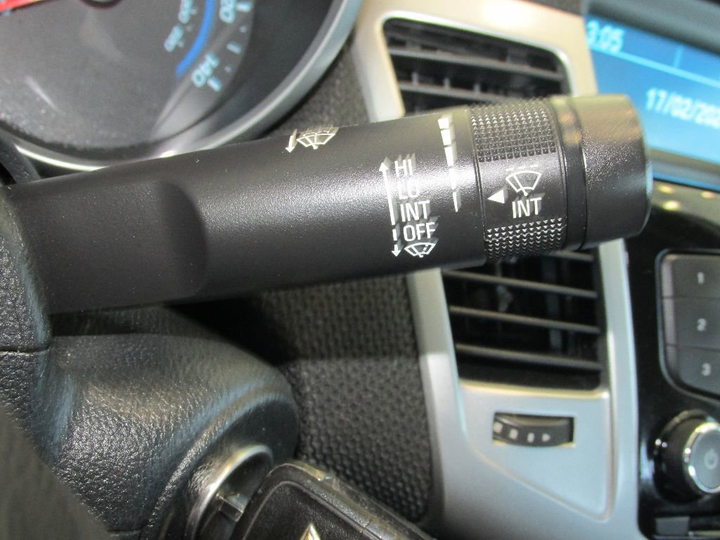 Used 2013 Chevrolet Cruze LT image 18