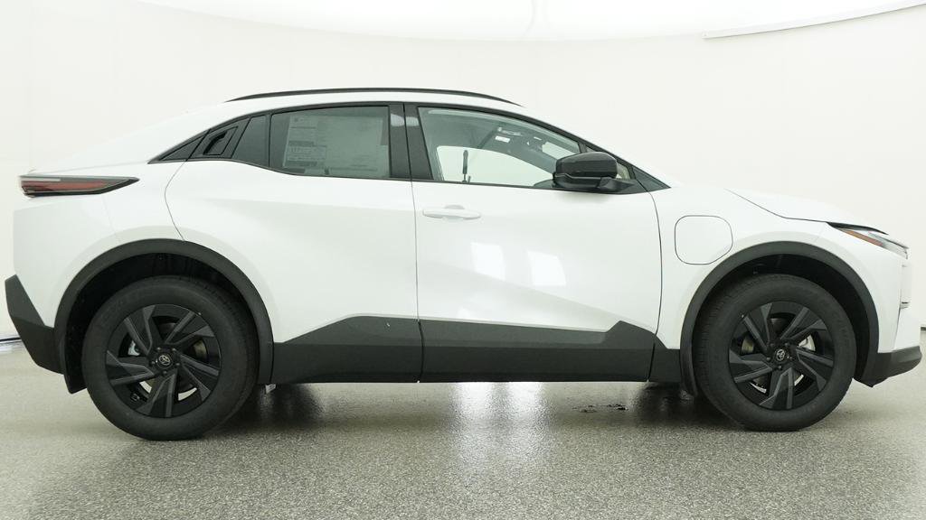 New 2026 Toyota C-HR AWD/4WD image 30