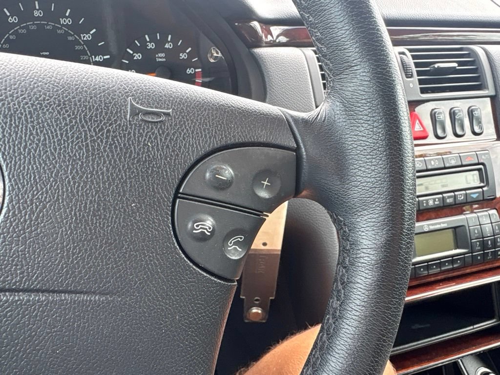 Used 2002 Mercedes-Benz E 320 4MATIC Sedan image 22