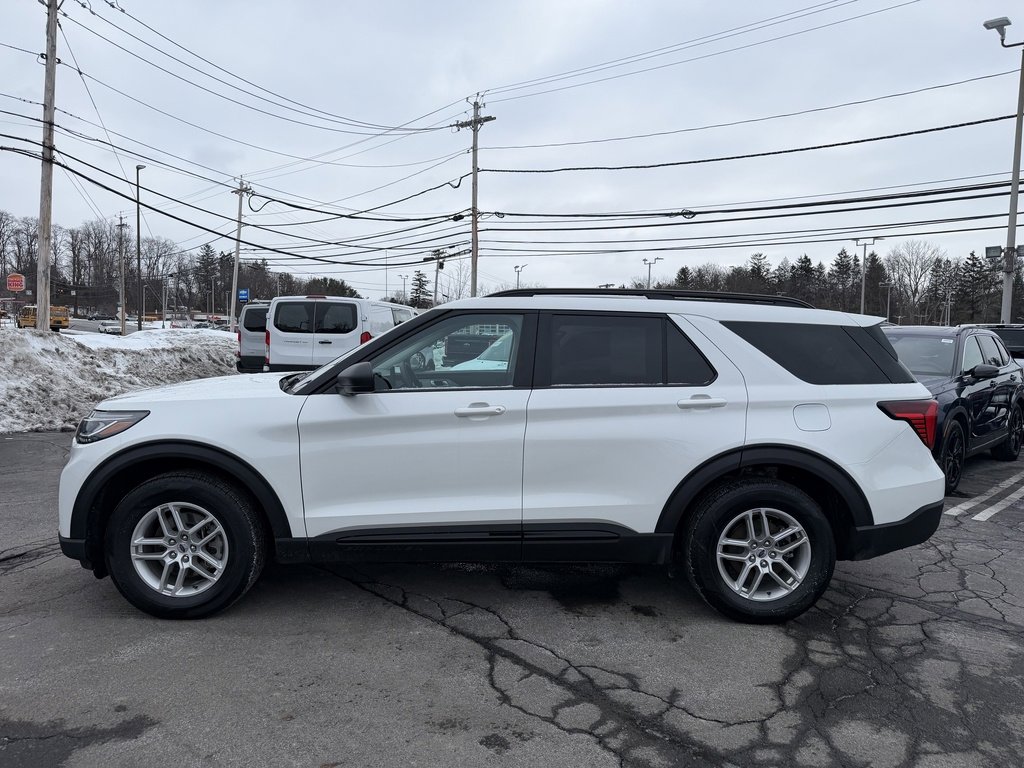 Used 2026 Ford Explorer Active image 2