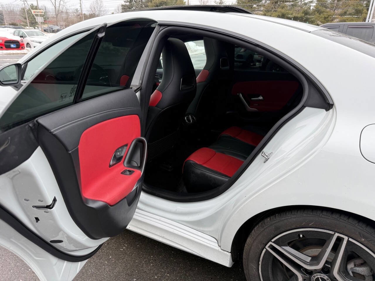 Used 2021 Mercedes-Benz CLA 250 4MATIC image 15