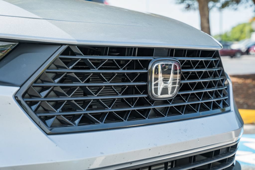 Certified 2025 Honda Accord SE image 8