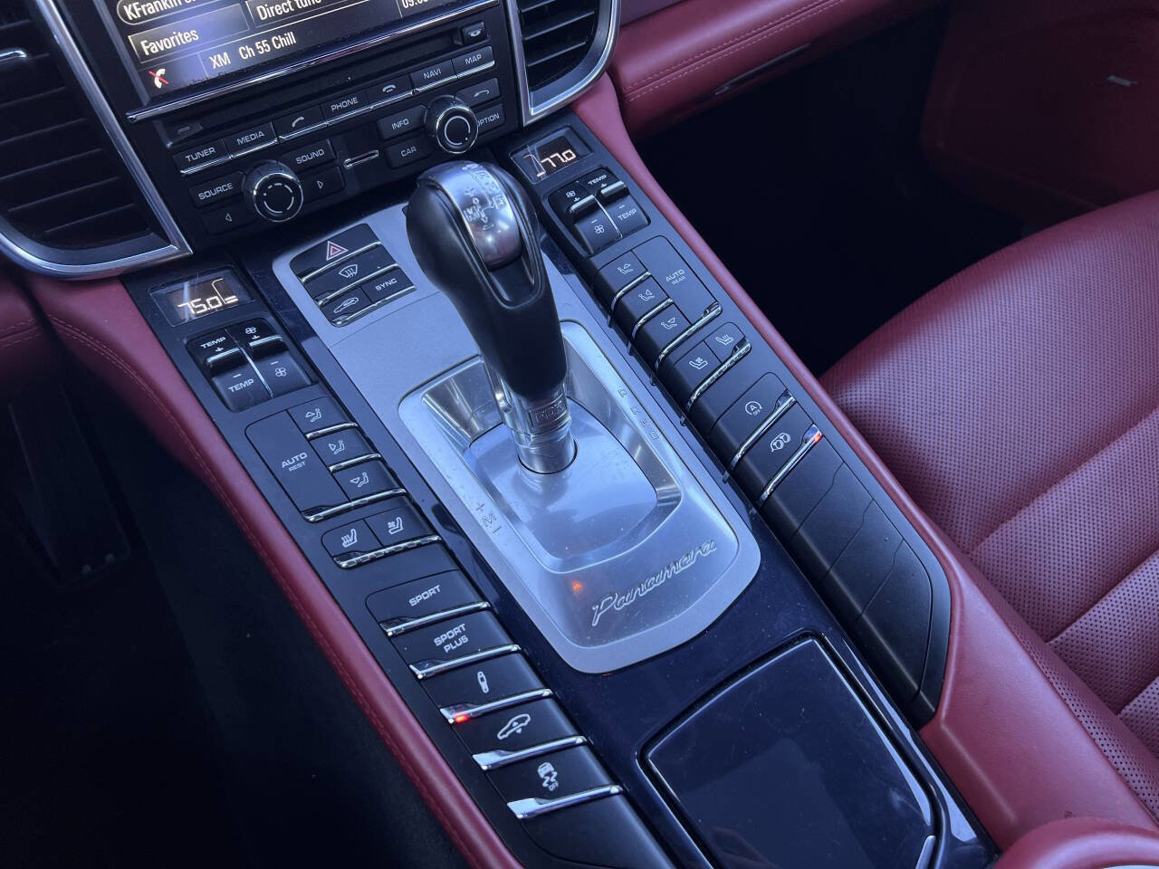 Used 2016 Porsche Panamera GTS image 21