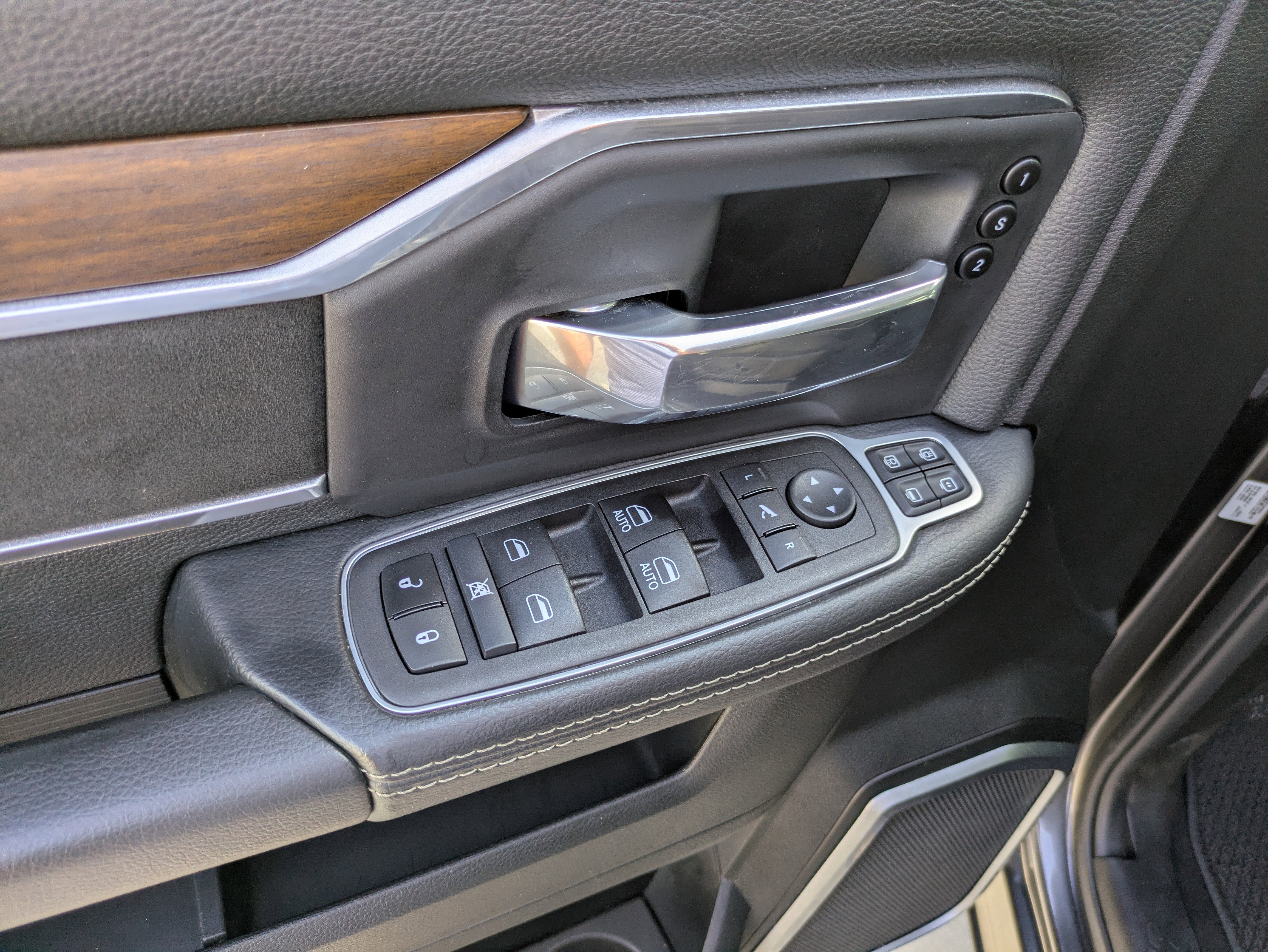 Certified 2024 RAM 2500 Laramie image 13