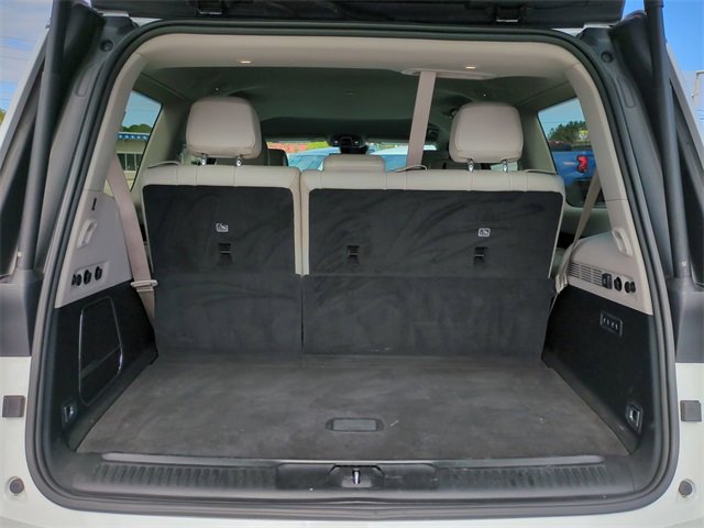 Used 2023 Jeep Wagoneer Series III w/ Preferred Equipment Group image 14