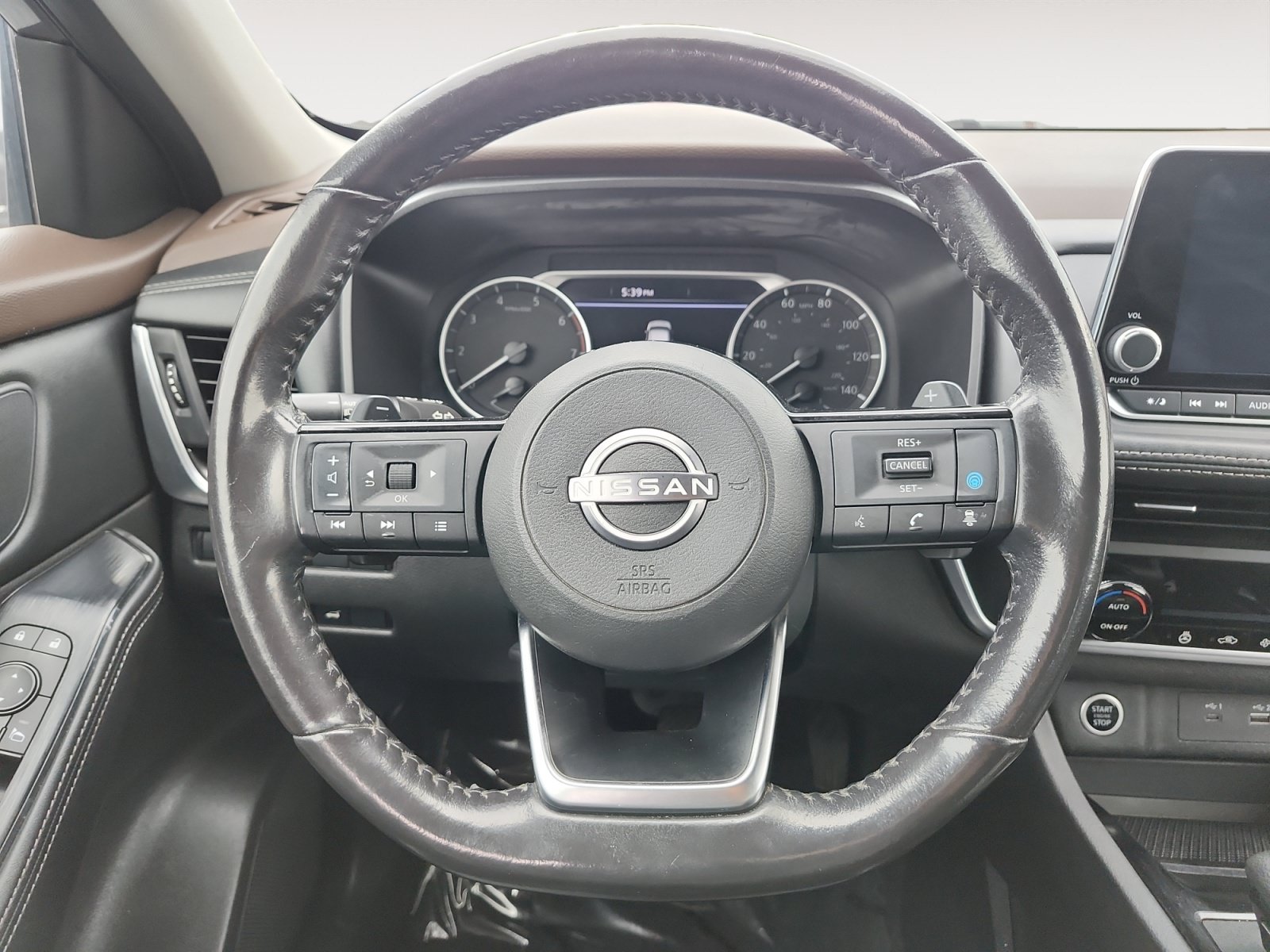 Used 2023 Nissan Rogue SV w/ SV Premium B Package AWD/4WD image 13