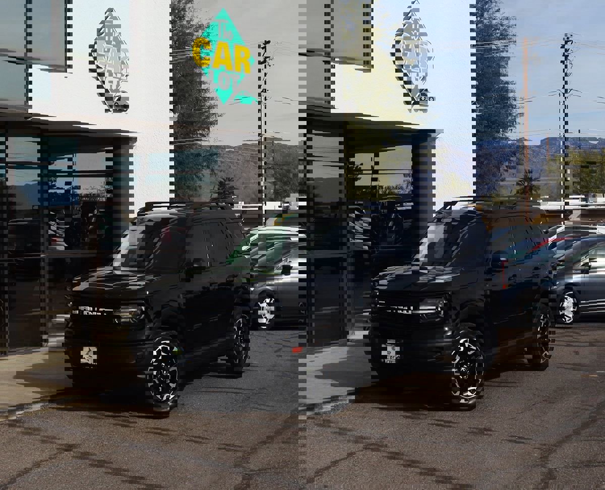 Used 2023 Ford Bronco Sport Outer Banks w/ Tech Package image 2