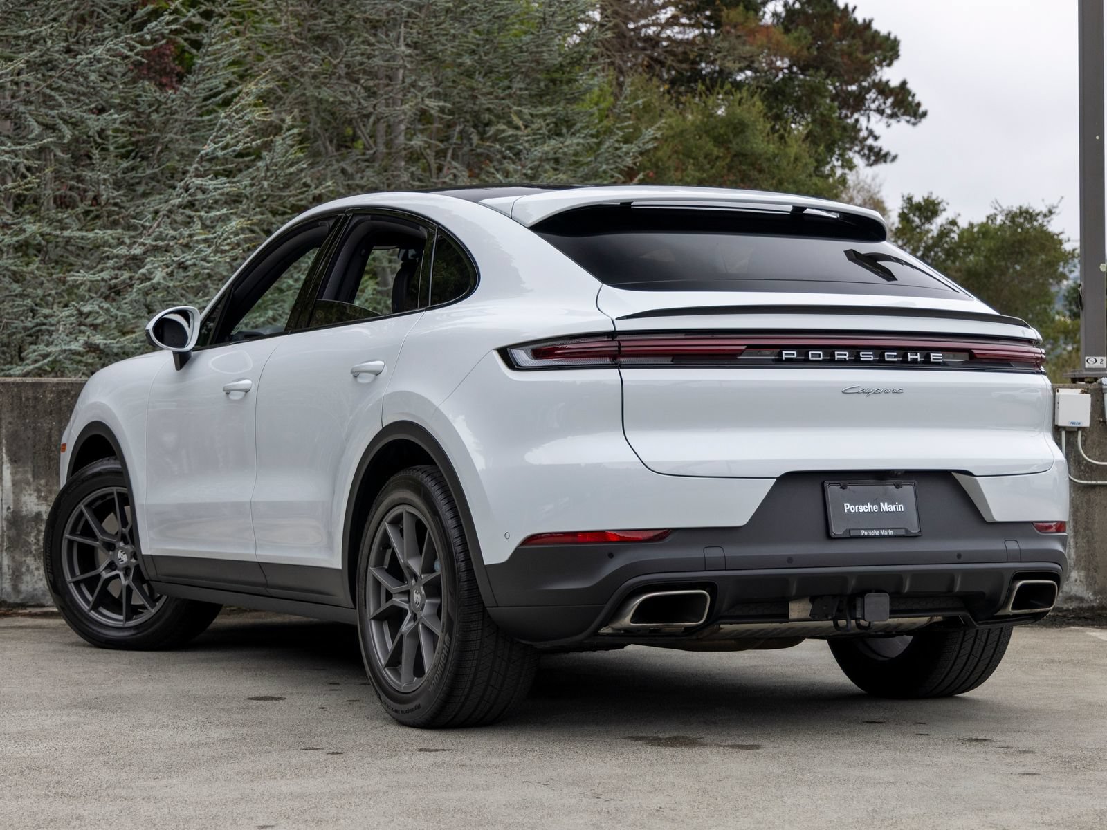 Certified 2026 Porsche Cayenne Coupe AWD/4WD image 3