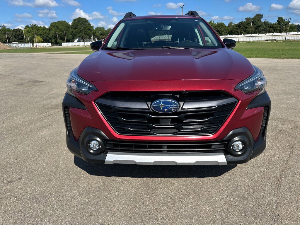 Used 2023 Subaru Outback Limited XT image 3
