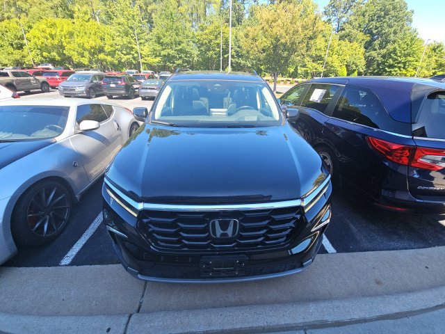 Used 2023 Honda Pilot Elite image 6