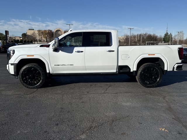 New 2026 GMC Sierra 2500 Denali w/ Denali Reserve Package image 12