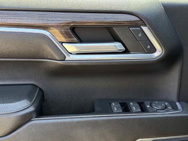 Used 2023 Chevrolet Silverado 1500 LT AWD/4WD image 22